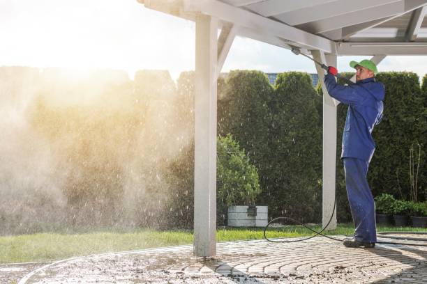 Best Pool Deck Cleaning  in Bardonia, NY